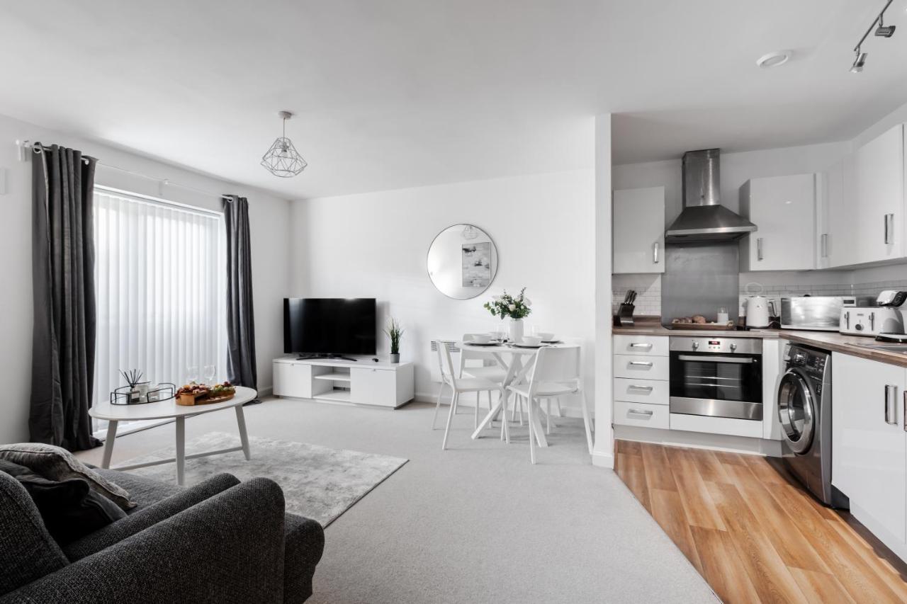 Lovely Modern 2 Bed City Centre Apartment With Free Parking - Double Or Twin Beds Available Вулвергемптон Экстерьер фото